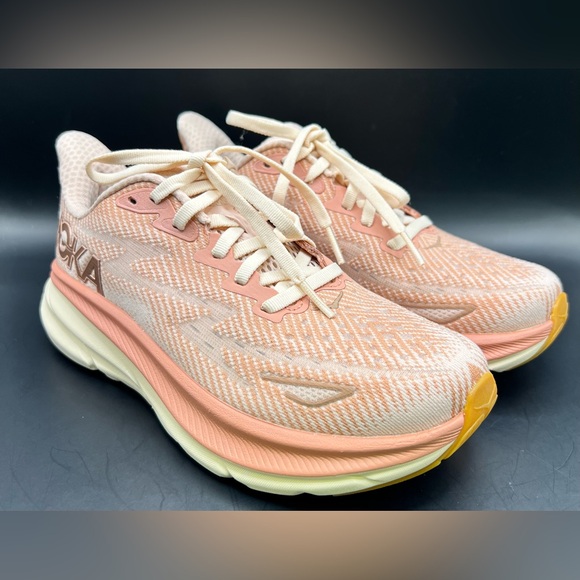 Hoka One One Clifton 9-‎ Shoes with Cushioned Midsole Size:5B New without box